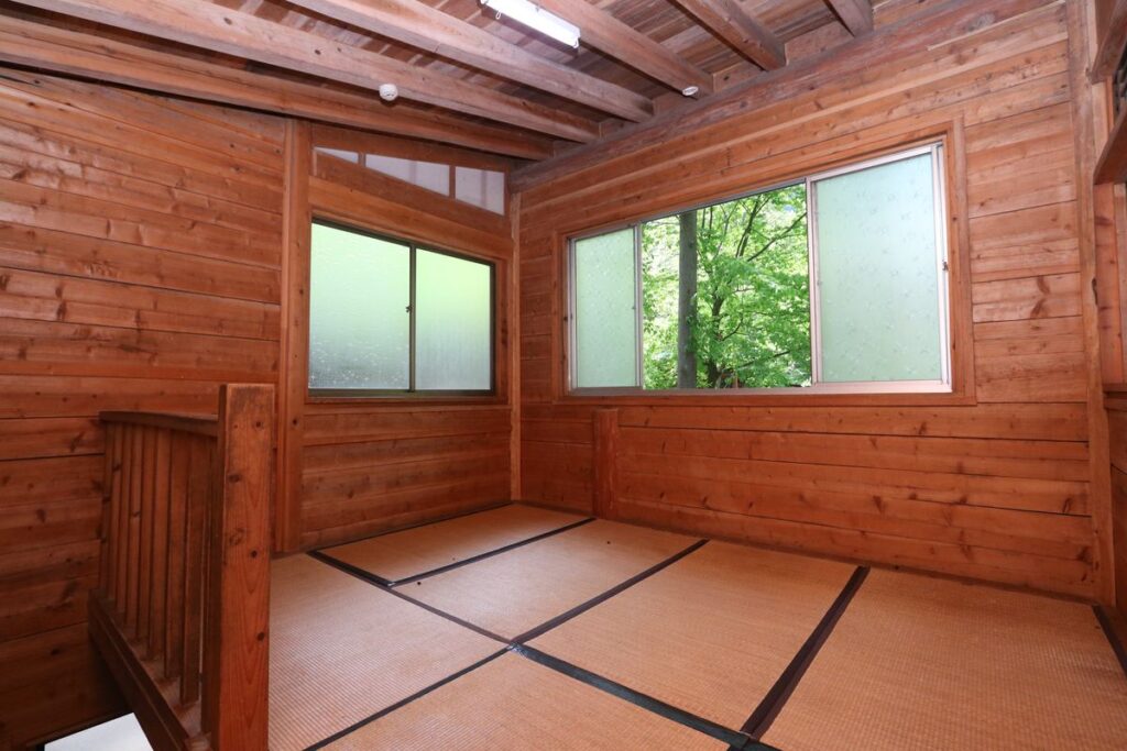 栃平